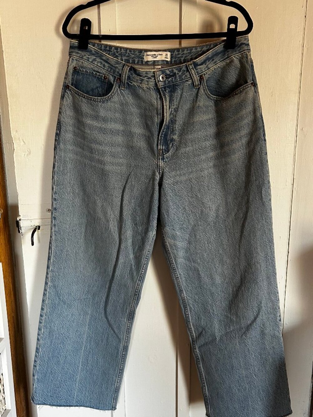 Abercrombie CURVE LOVE High Rise Loose Jeans NWT 31 Short